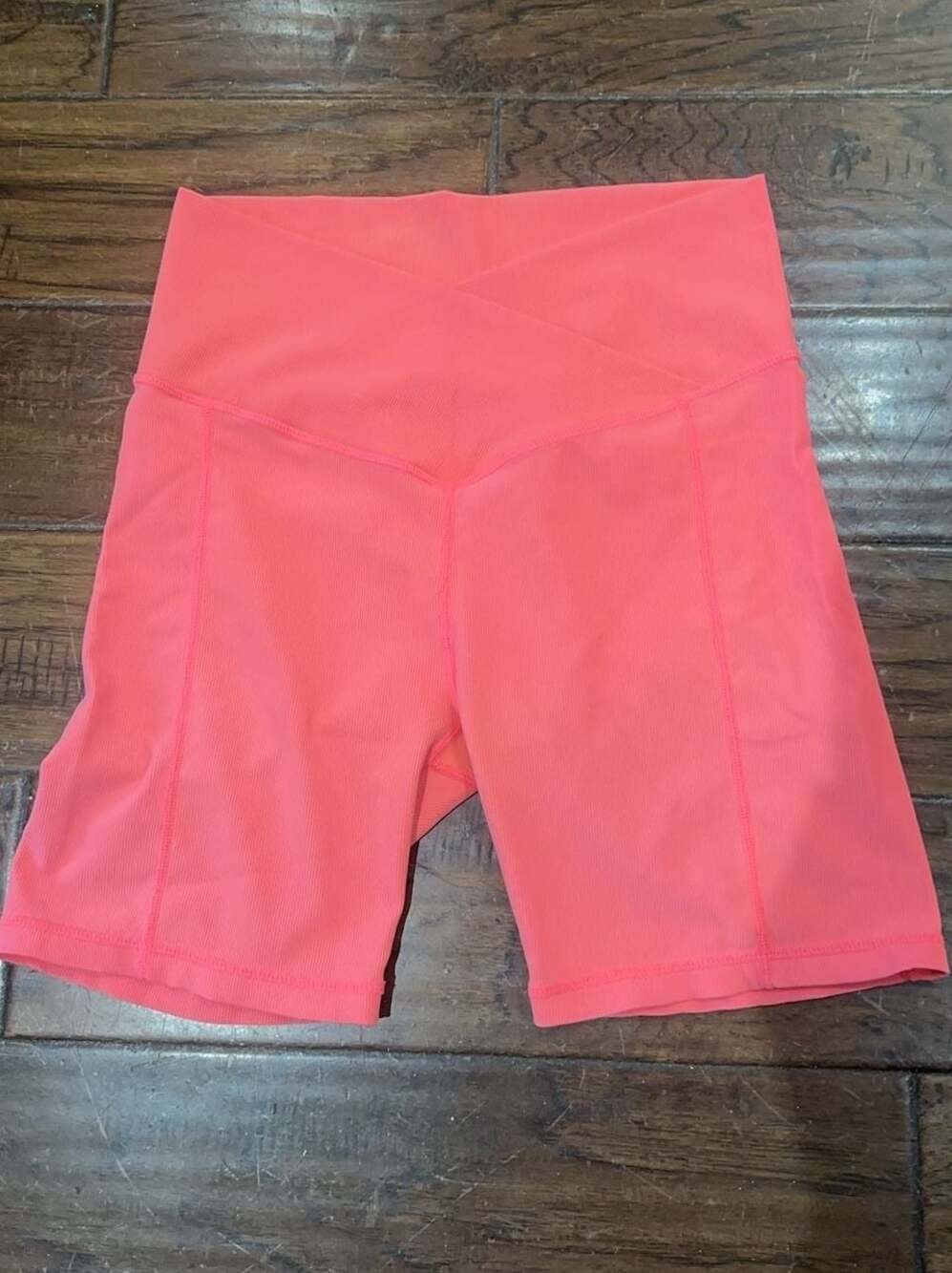 Wilo The Label Ribbed Cross-Waist Biker Shorts Coral Size L